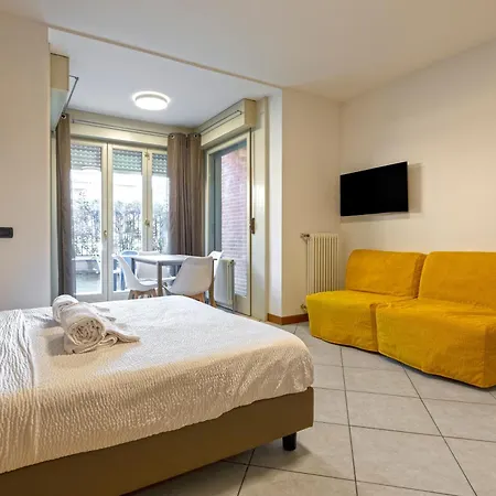 Monolocale Luminoso Con Giardino Privato Apartamento