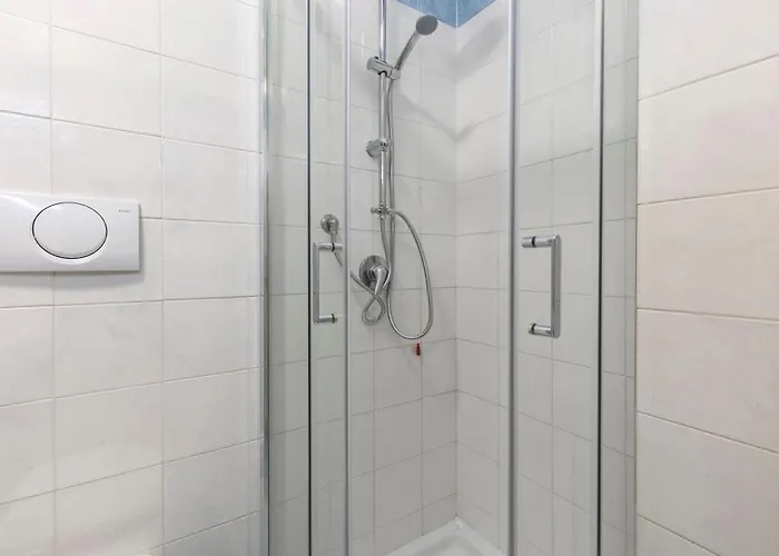 Apartment Monolocale Luminoso Con Giardino Privato *